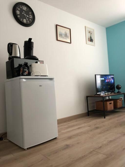 Superbe Appartement Meuble Refait A Neuf Tricastin Pierrelatte Exterior photo